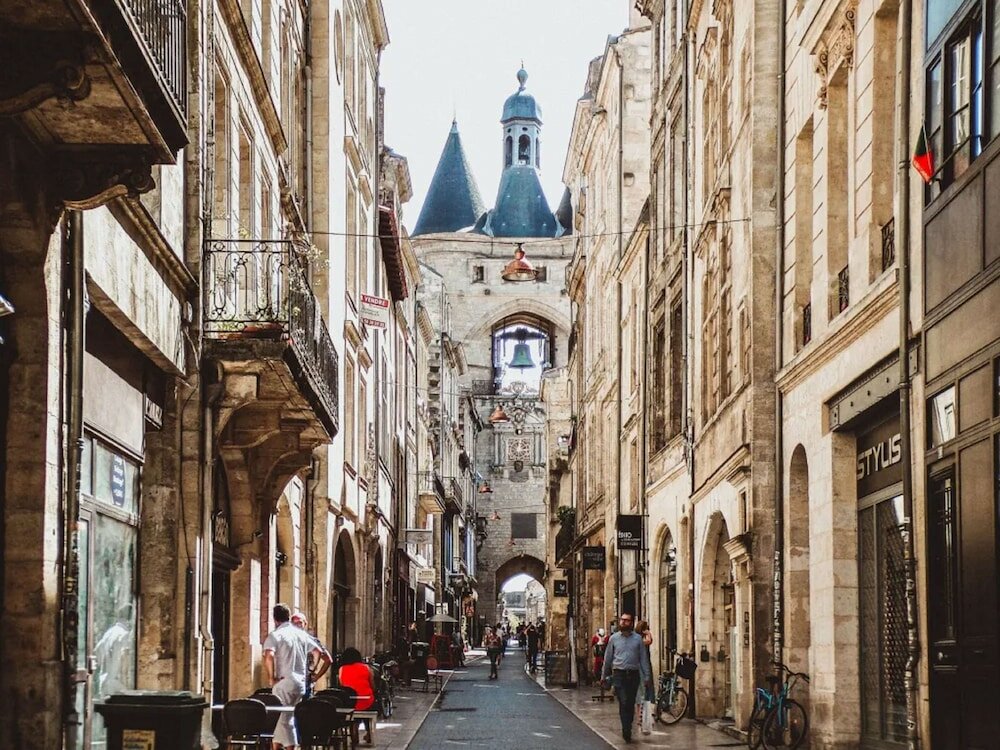 Фото Kyriad Bordeaux Sud - Villenave d'Ornon