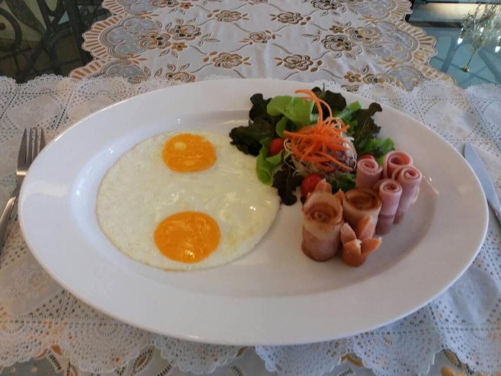 Фото Seaview Hotel Sriracha