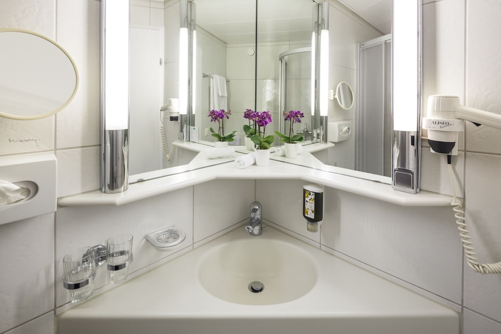 Фото Hotel Welcome Inn Zurich Airport