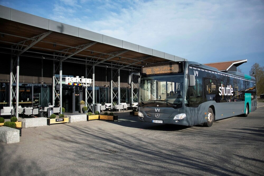 Фото Park Inn by Radisson Oslo Airport Hotel West