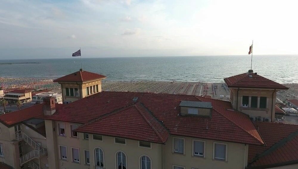 Фото Grand Hotel Royal