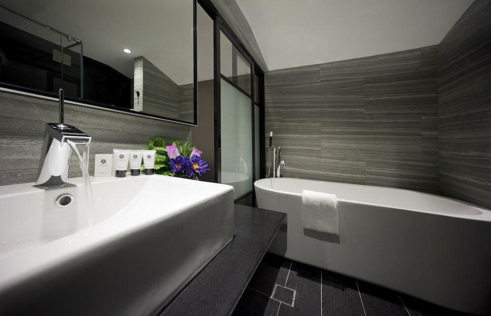 Фото Venue Hotel The Lily