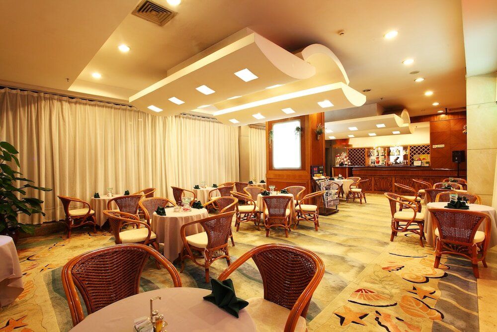 Фото Guangzhou Sanyu Hotel