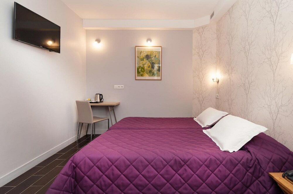 Фото Hotel Americain