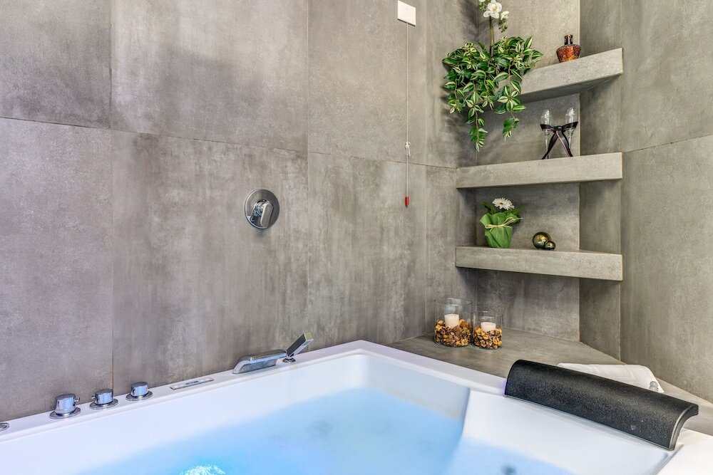 Фото Gallery Suite Naples