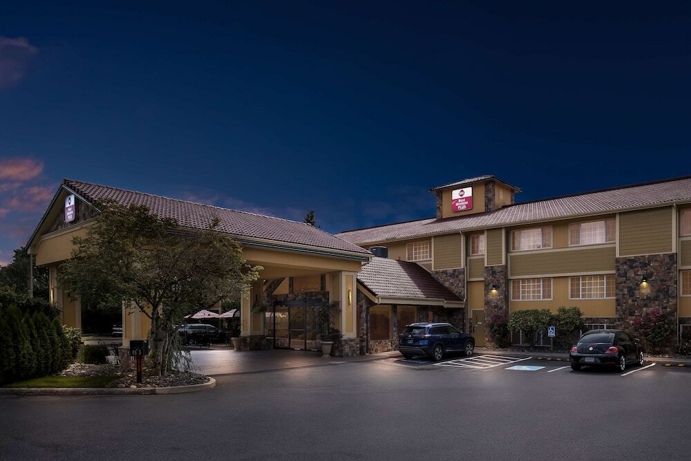 Фото Best Western Plus Parkway Inn