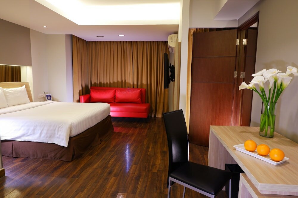 Фото Aston Pluit Hotel & Residence