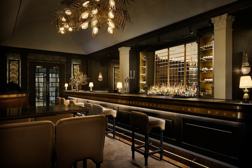 Фото The Queens Hotel