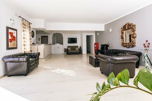 Гостиница Nikos Hotel в Картерадосе