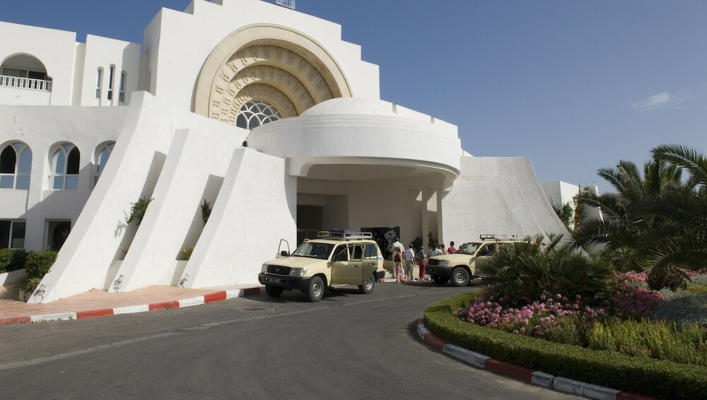 Фото Golden Tulip Taj Sultan