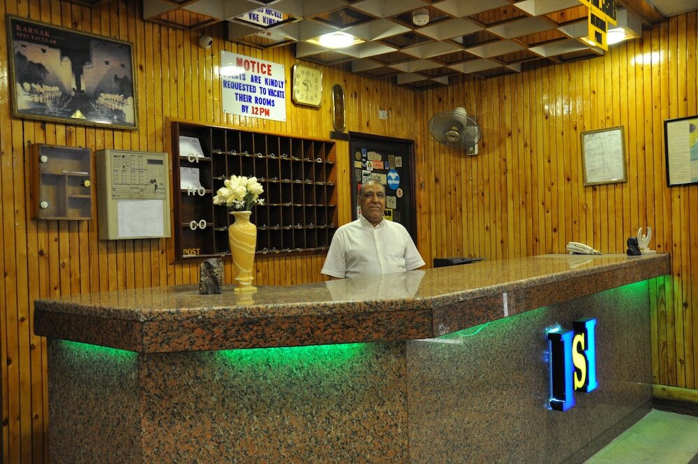 Фото Shady Hotel