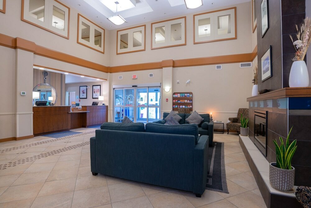 Фото Sandman Hotel & Suites Squamish