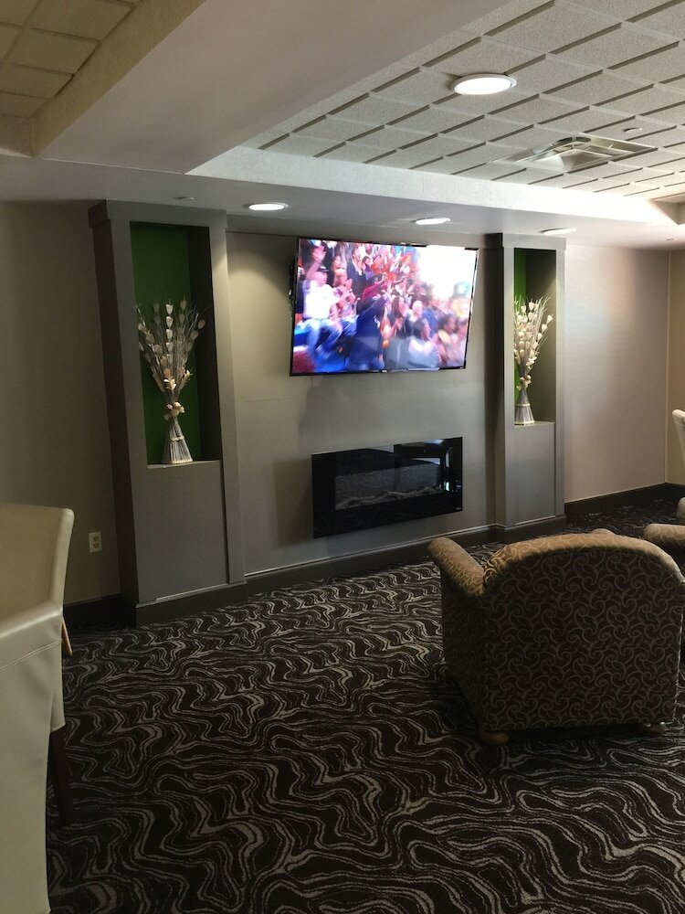 Фото Wingate by Wyndham Little Rock