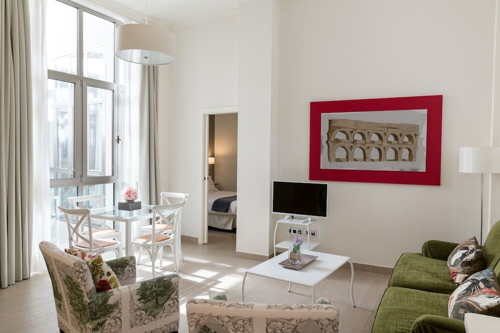 Фото Welldone Cathedral Suites