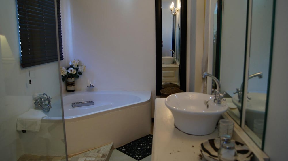 Фото Cunningham Cottage Guest House