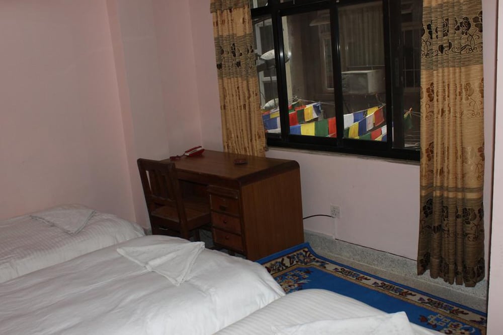 Фото Festoon Hotel