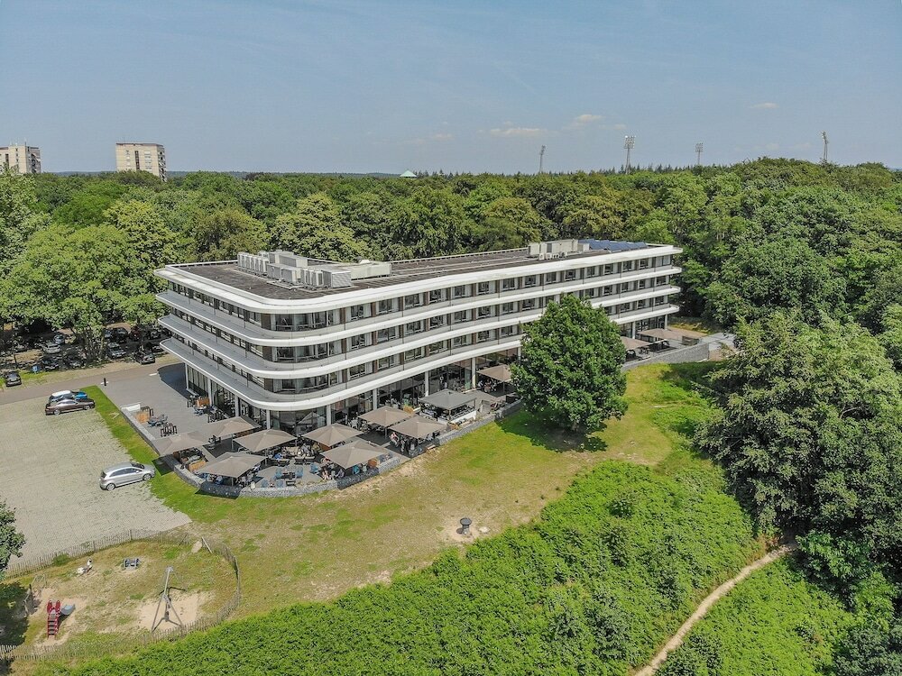 Фото Fletcher Hotel De Wageningsche Berg