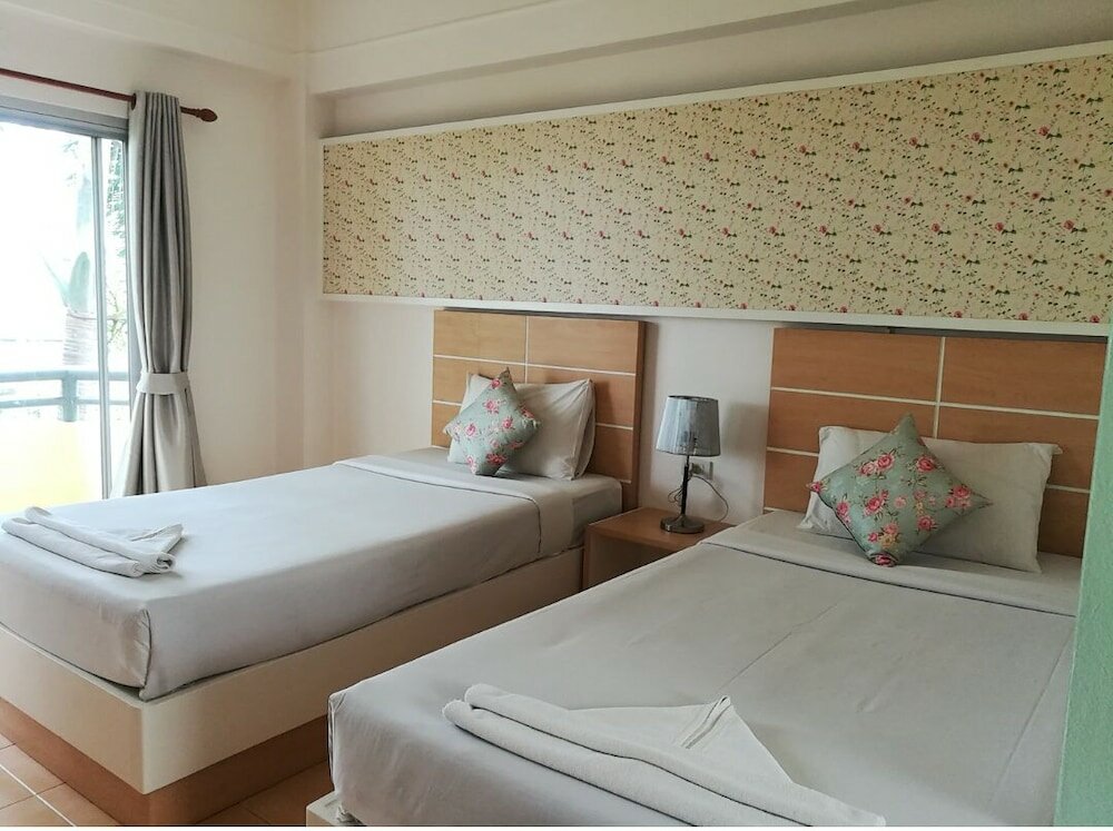 Фото The Greenery Hotel