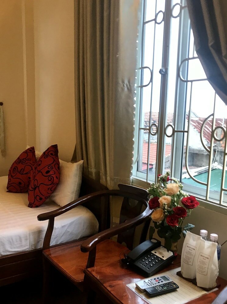 Фото Nam Long Hotel