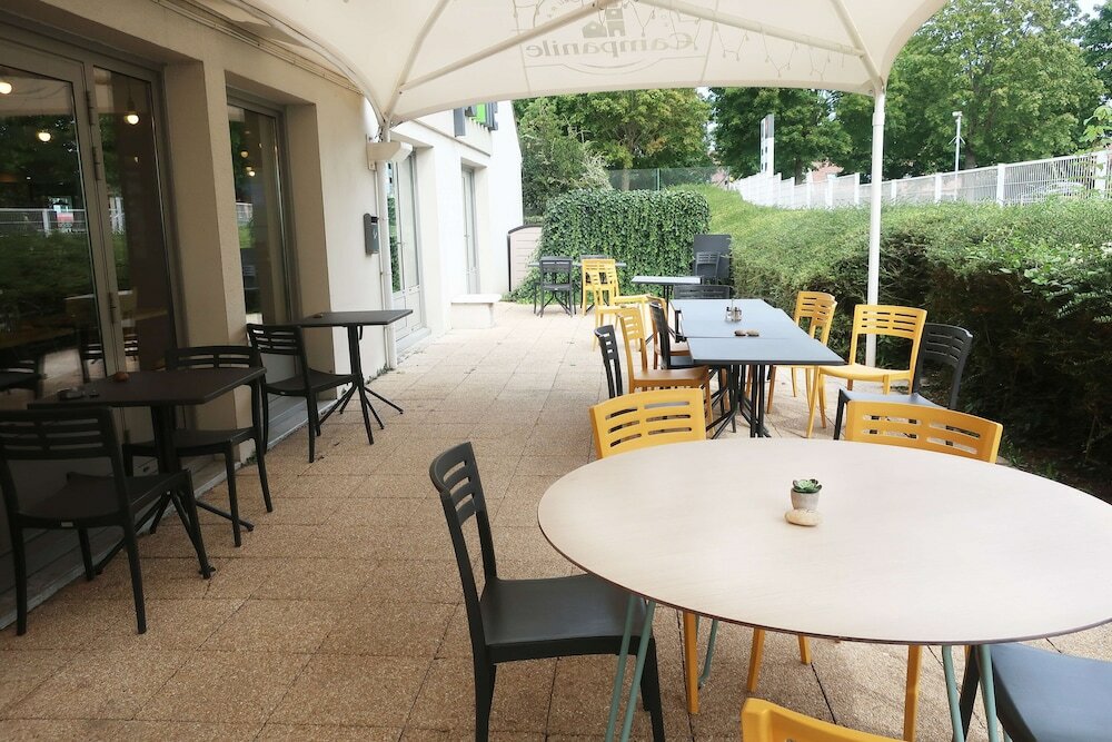 Фото Campanile Hotel Senlis