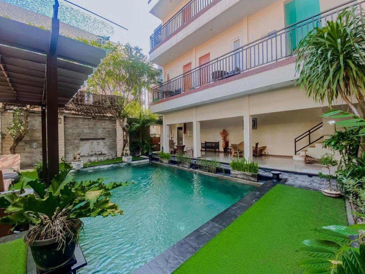 Фото Dedy Beach Inn