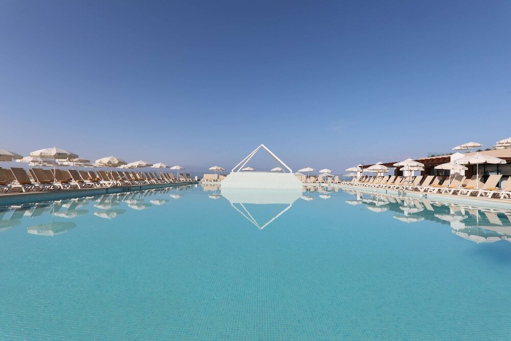 Фото Iberostar Waves Bouganville Playa