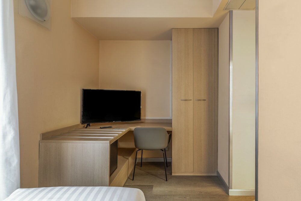 Фото B&b Hotel Milano Portello