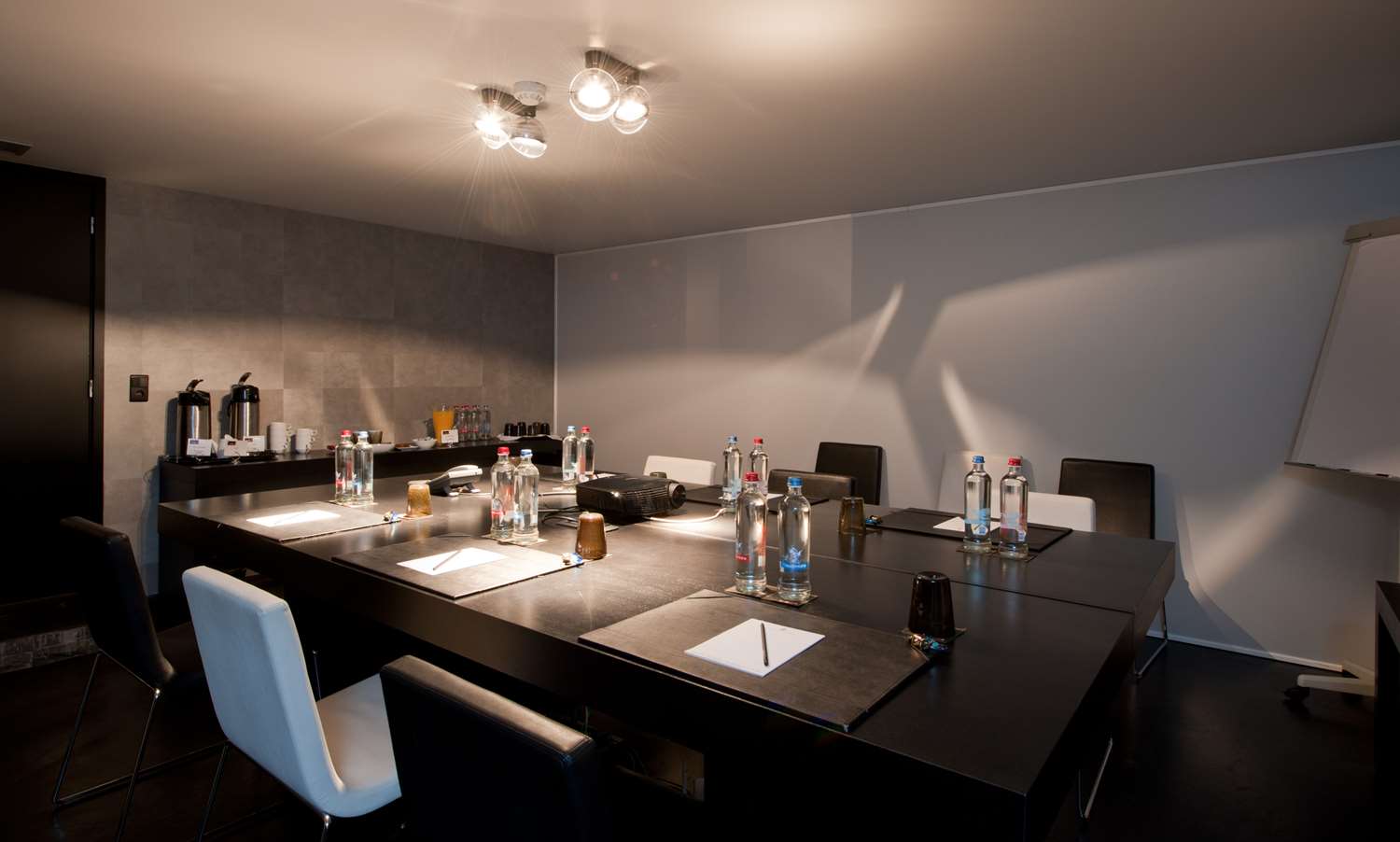 Фото Yooma Urban Lodge