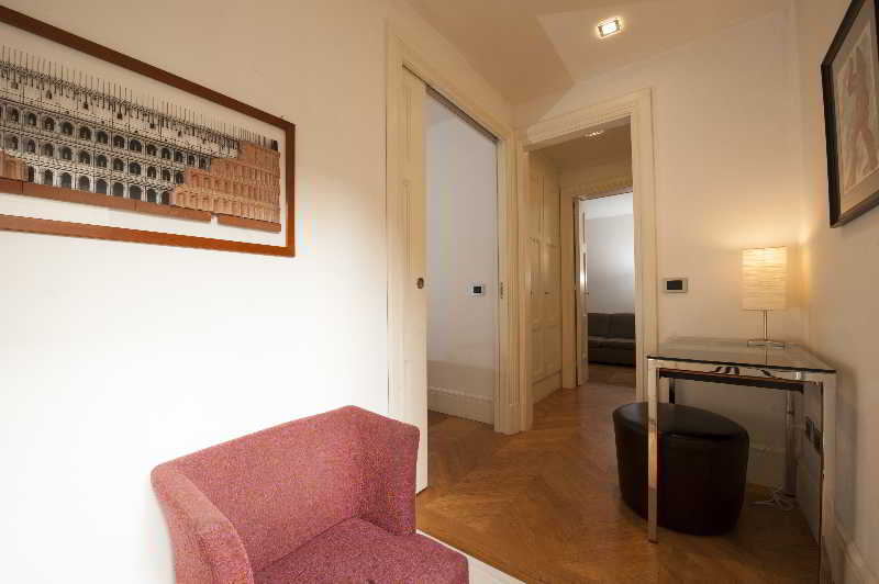 Фото Moses Fountain