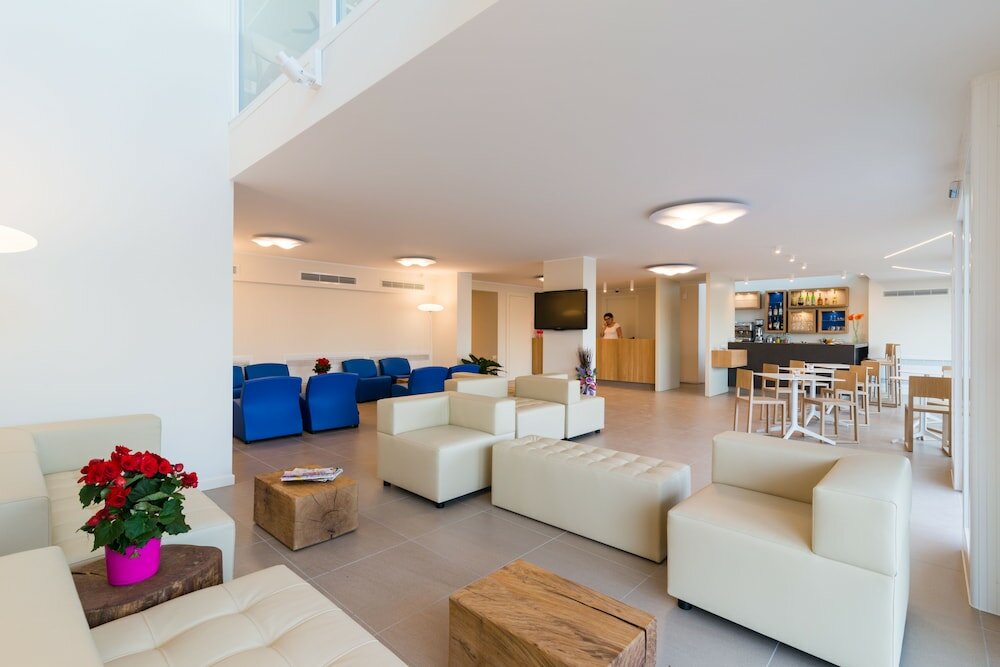 Фото Hotel Mediterraneo