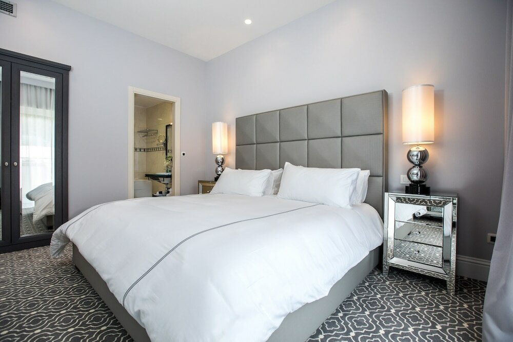 Фото Royal Ariston Hotel