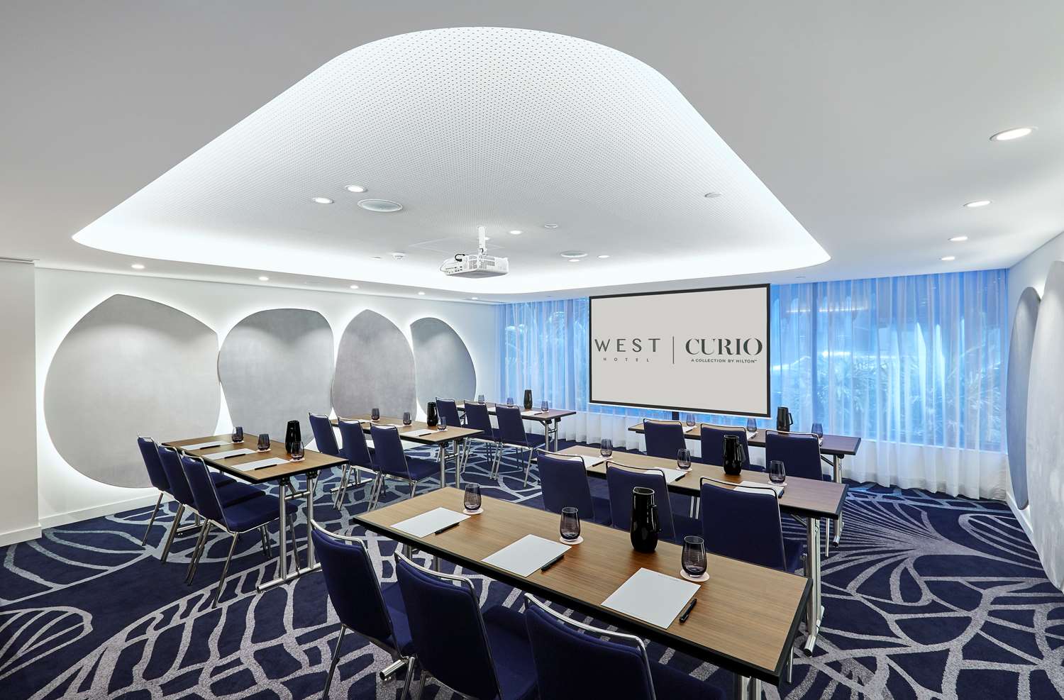 Фото West Hotel Sydney, Curio Collection by Hilton