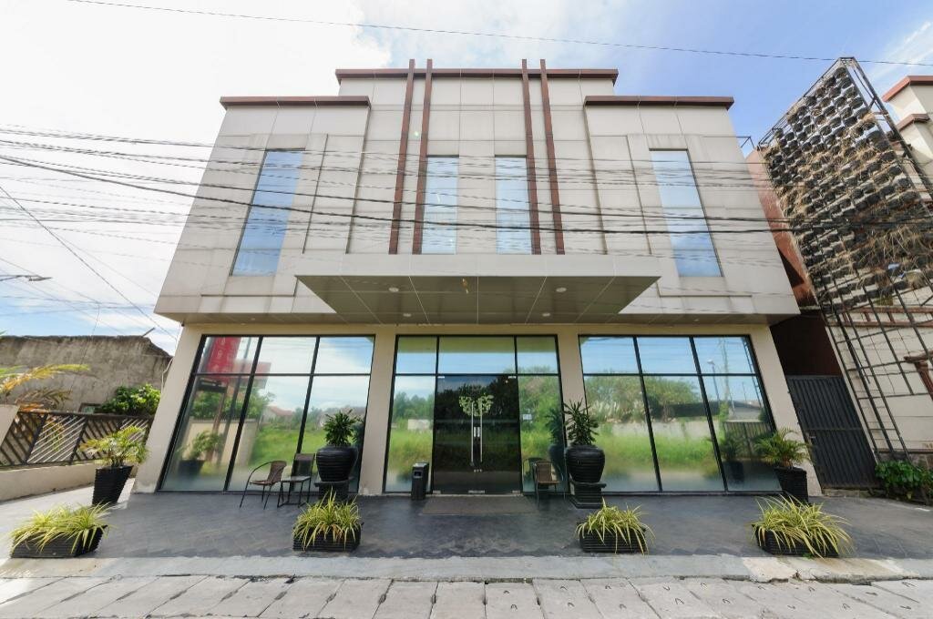 Hotel RedDoorz Plus near Universitas Sumatera Utara, Medan, photo