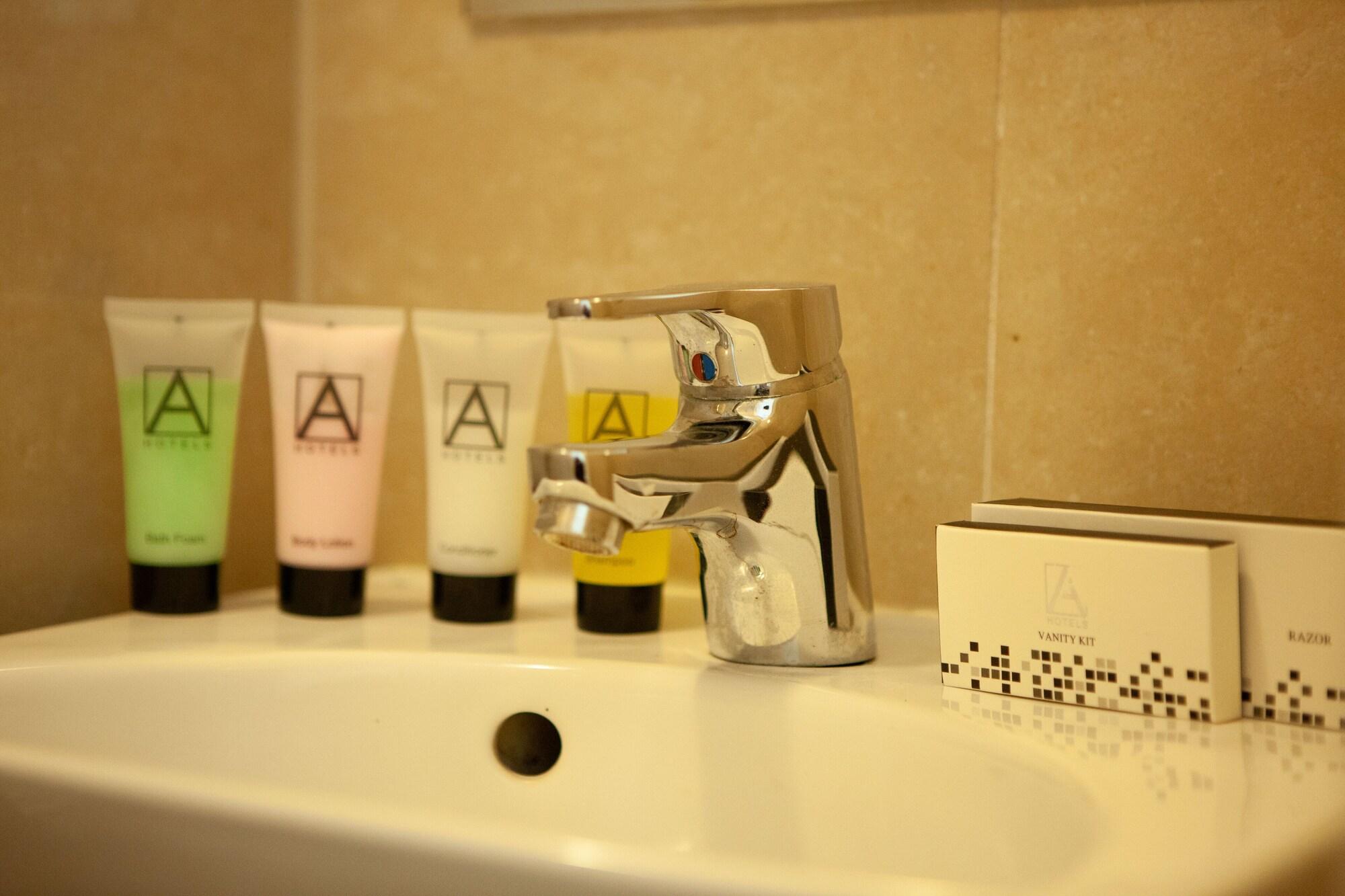 Фото A Hotels City