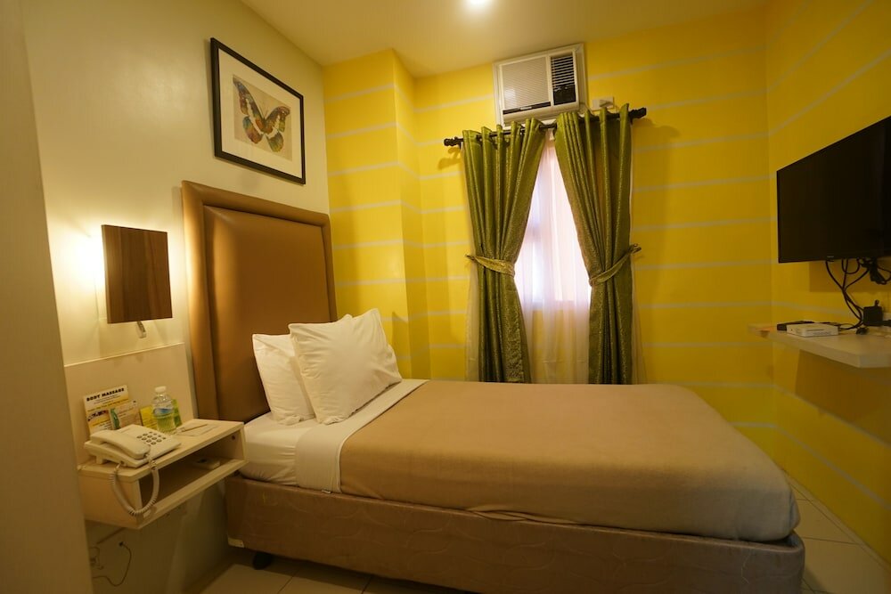 Фото Zen Rooms M. P. Yap Street