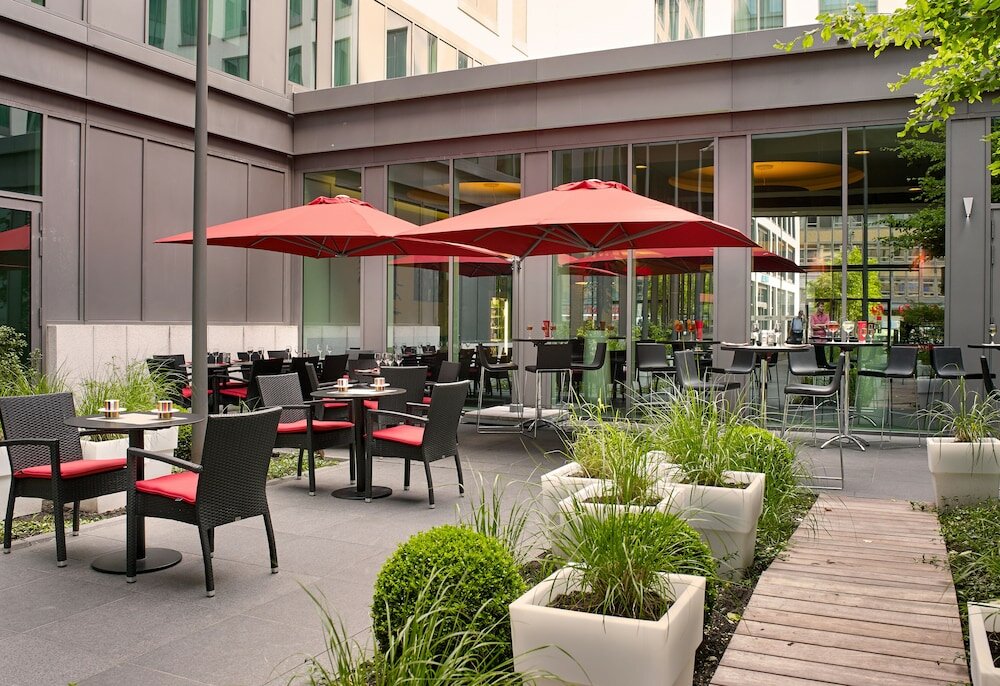 Фото Radisson Hotel Brussels Centre Midi