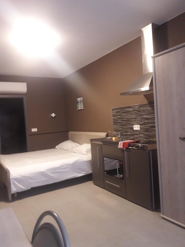 Фото Hotel La Louve