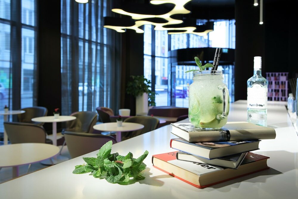 Фото Eurostars Book Hotel