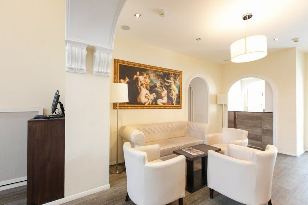 Фото Hotel Rheinischer Hof