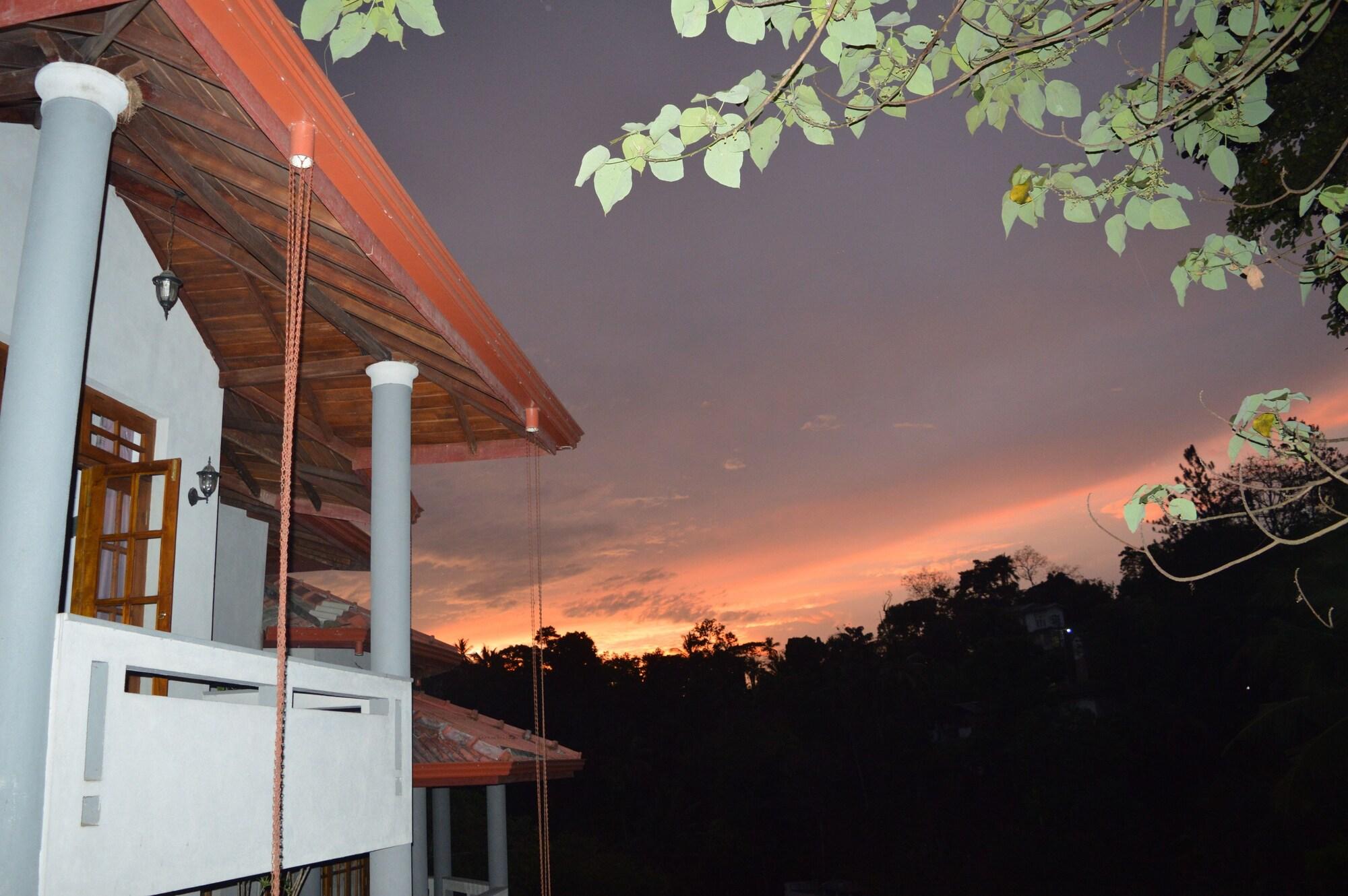 Фото Elegante The Villa