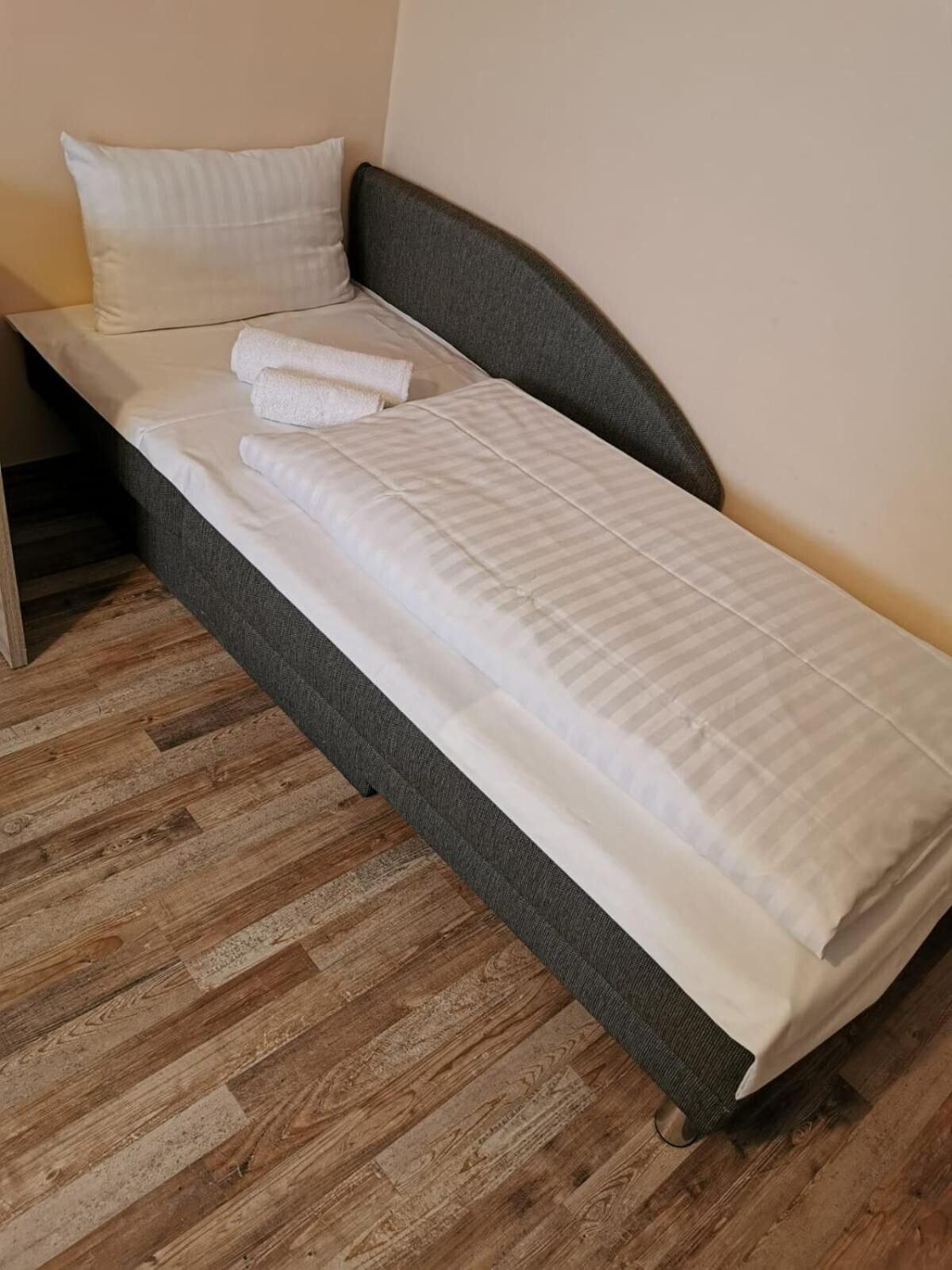 Фото Hotel-Residenz Oberurseler Hof