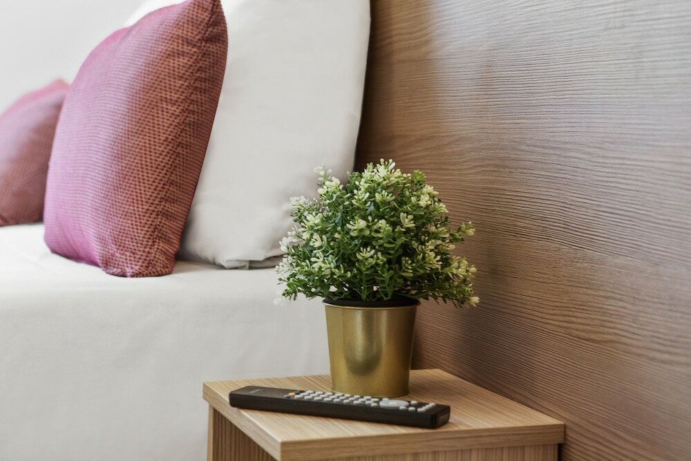 Фото Comfort Aparthotel Versailles Saint Cyr Lecole 