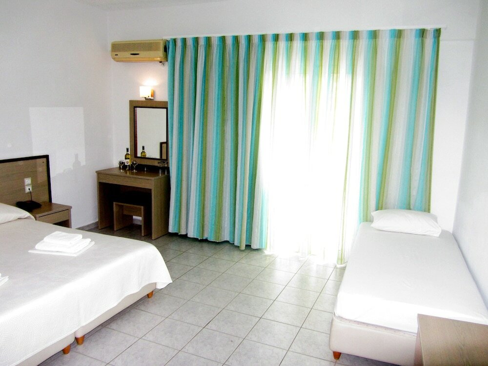 Фото Petra Hotel