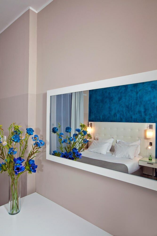 Фото Zenitude Hotel Residences Marseille Saint Charles