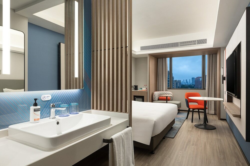 Фото Holiday Inn Express Shanghai Gumei by Ihg