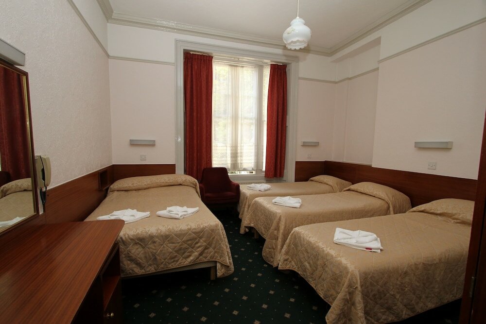 Фото The Ridgemount Hotel