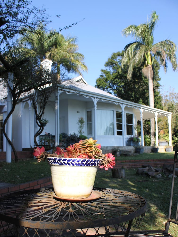 Фото Sugar Hill Manor Guesthouse