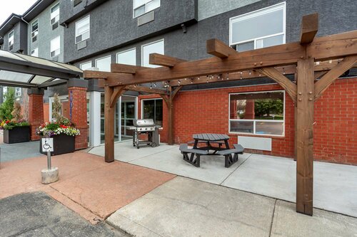 Внешний вид отеля Best Western Plus West Edmonton в Эдмонтоне, фото 5