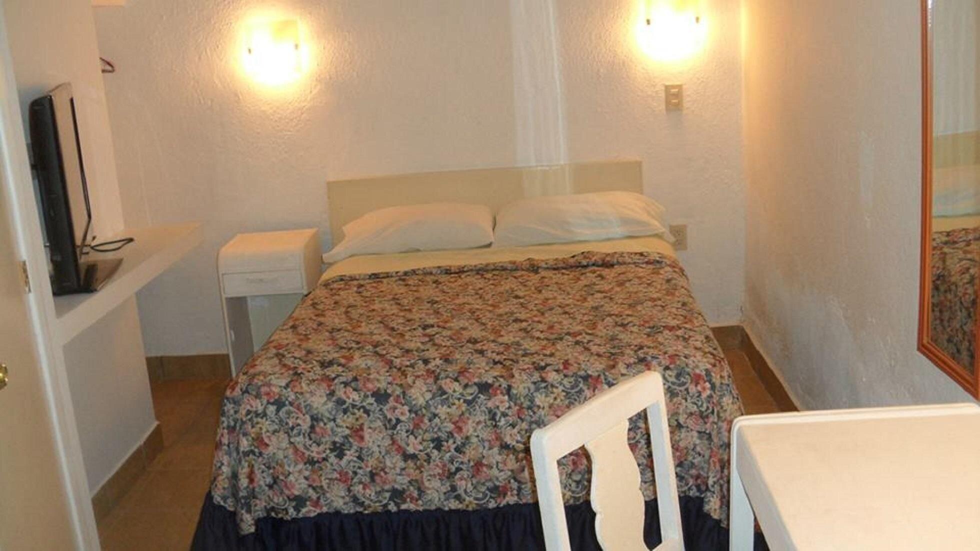 Фото Hotel Morales Inn