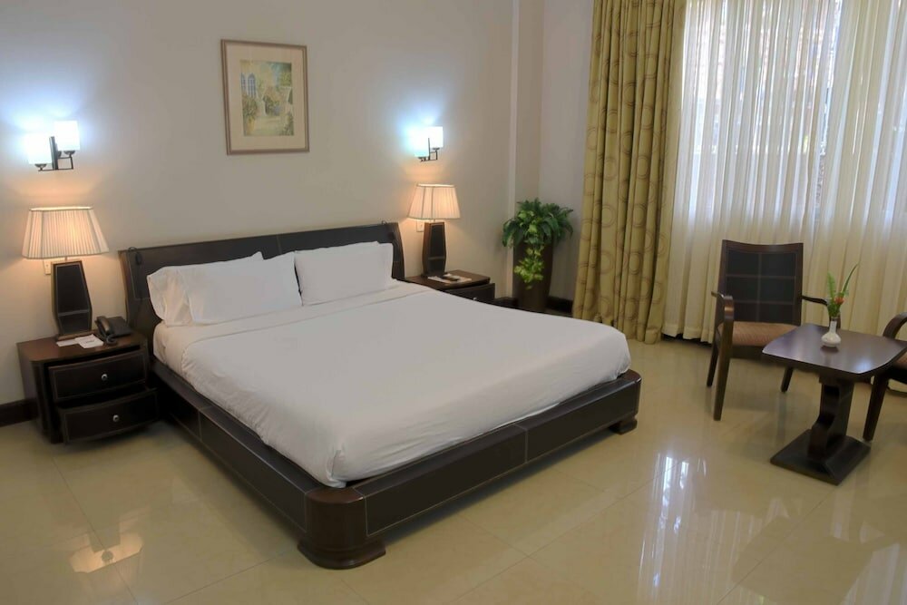 Фото Imperial Botanical Beach Hotel